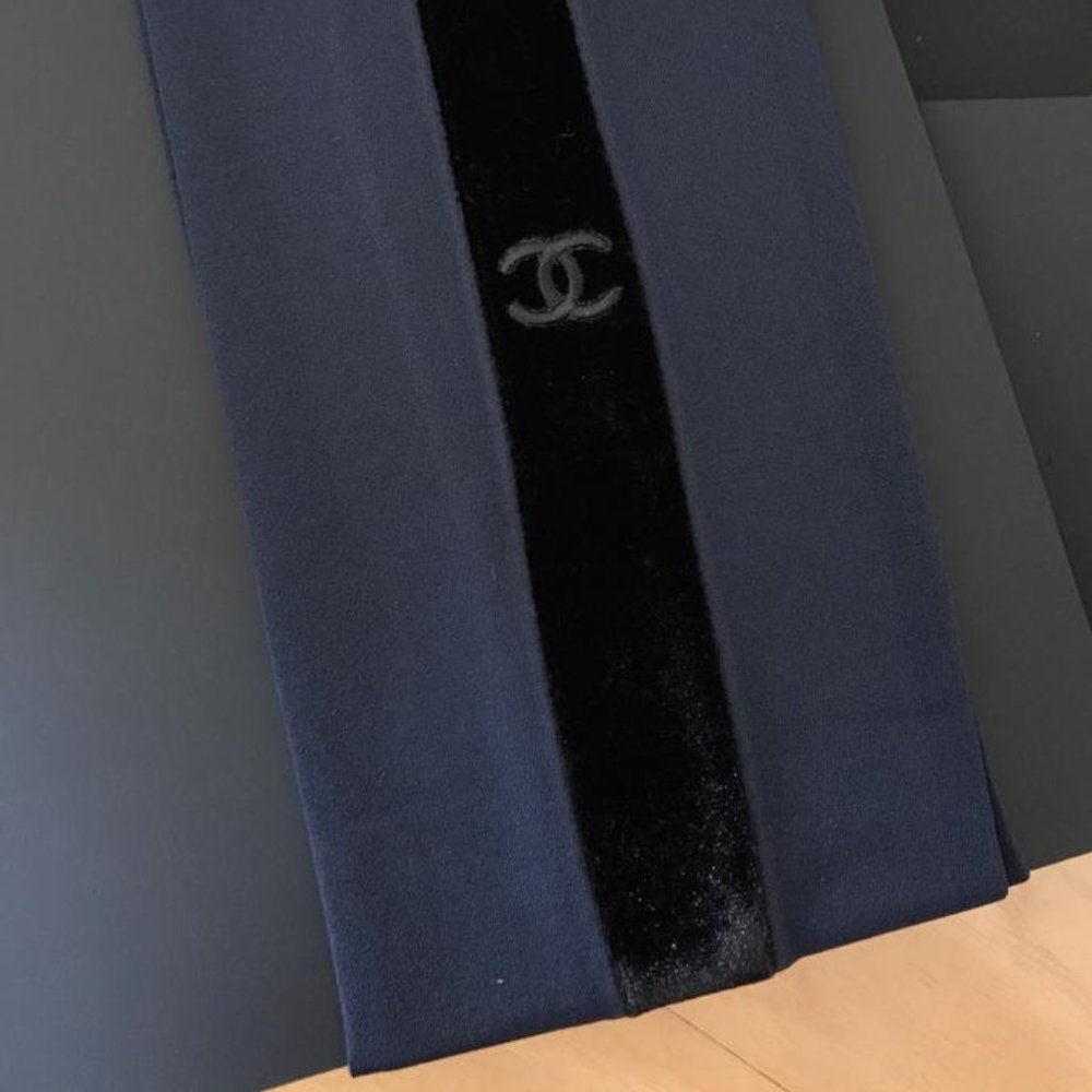 New CHANEL navy/black tights S NIB